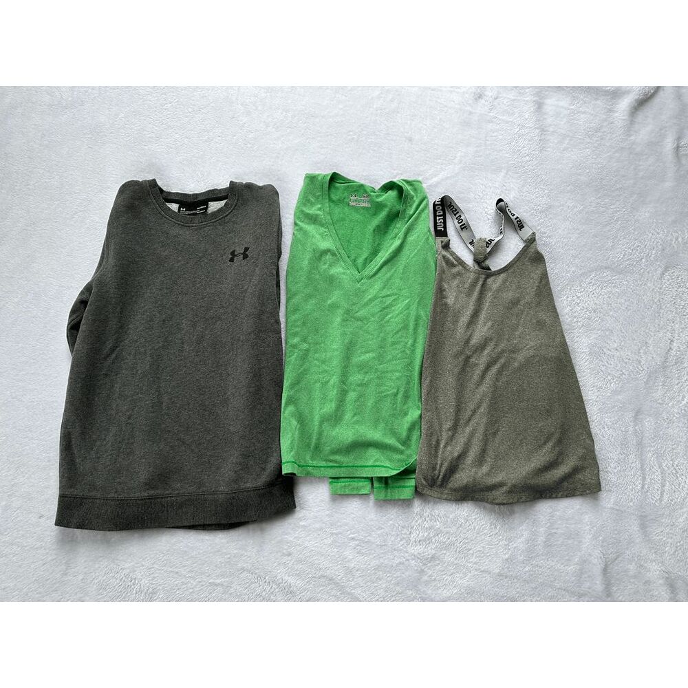 Under Armour & Nike Workout Set of Three Shirts, Sweatshirt, Long Sleeve Size S